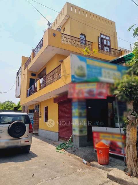 4+ BHK Flat For Sale  In Sangam Vihar