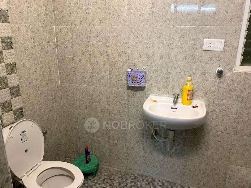 2 BHK Flat In Romaa Parradise For Sale  In Kuthambakkam