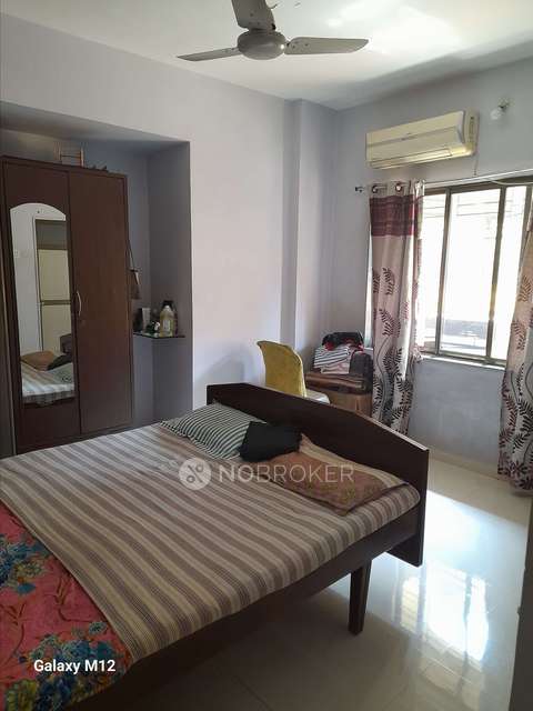 2 BHK Flat In Srijikrupa2 Chs Majiwada,thane West For Sale  In Thane West