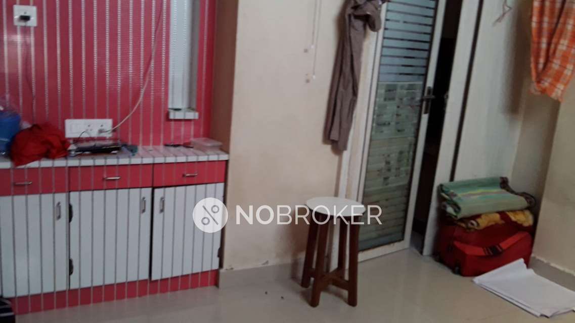 Shared Room for Male In 1 BHK  In Shree Gurudatta Sahawas Society In Shaniwar Peth