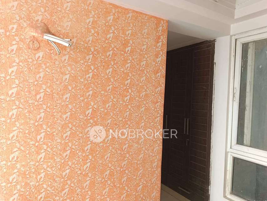 4+ BHK Flat In Amrapali Platinum For Sale  In Sector-119