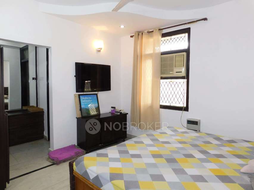 4 BHK Flat For Sale  In Sainik Farm