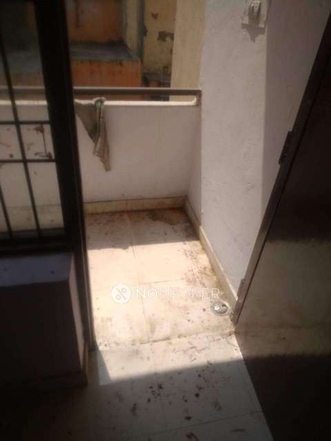1 RK Flat For Sale  In Suncity, Sector 54