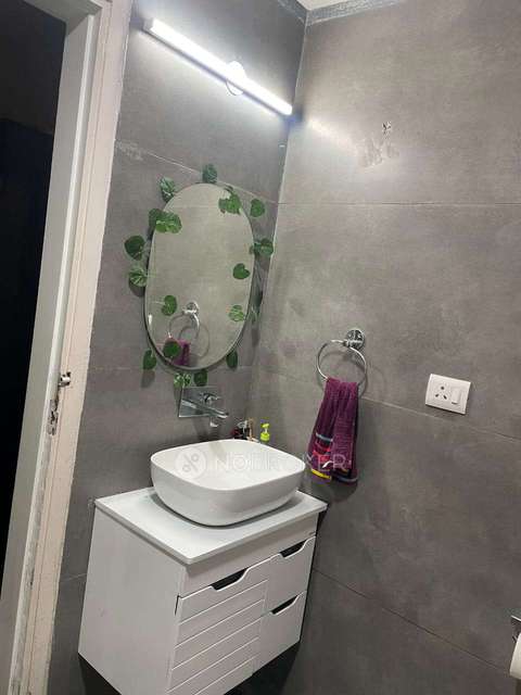 3 BHK Flat In Park Grandeura For Sale  In Sector 82,