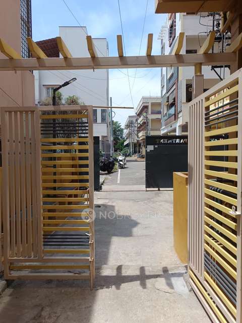 2 BHK Flat In Diamond Enclave Apartments For Sale  In Jalahalli West