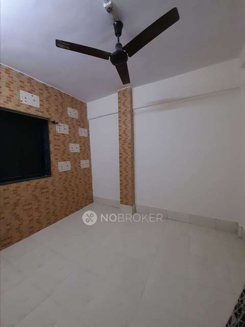 2 BHK Flat In Shribhav Chs For Sale  In  Vasai West