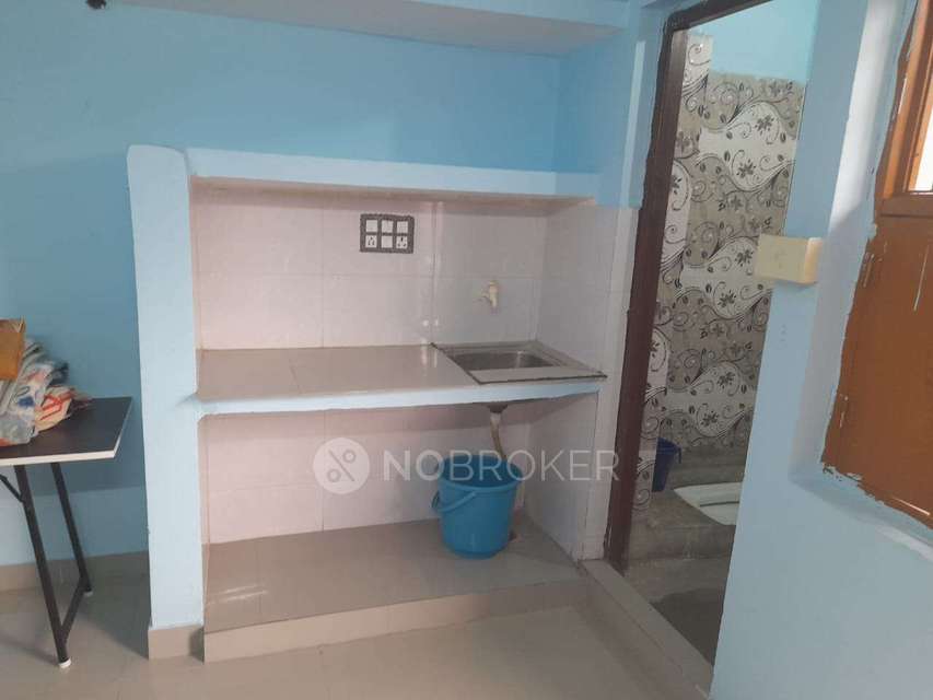 PG for Girls in Sector 135