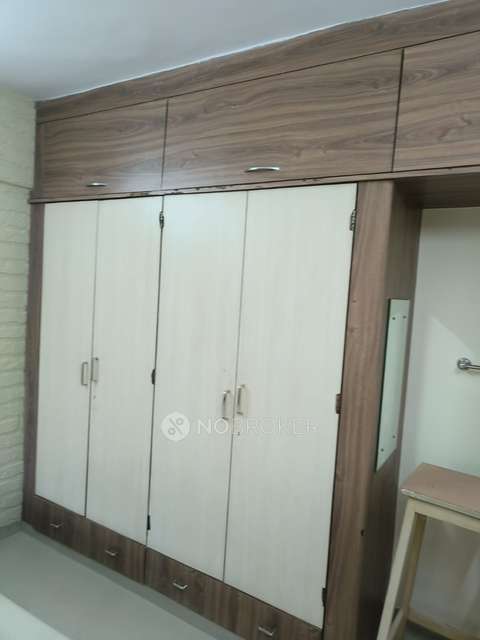 2 BHK Flat In Marve Manor Chs For Sale  In Malad West