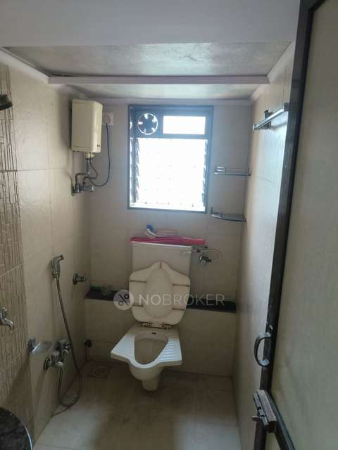 2 BHK Flat In Marve Manor Chs For Sale  In Malad West