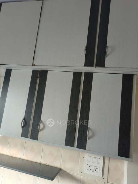 2 BHK Flat In Marve Manor Chs For Sale  In Malad West