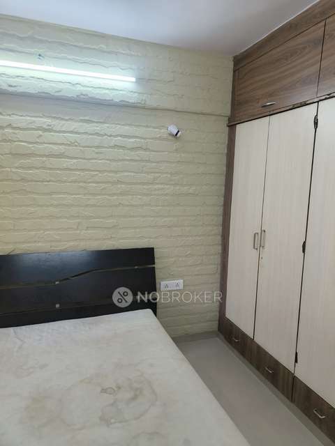 2 BHK Flat In Marve Manor Chs For Sale  In Malad West