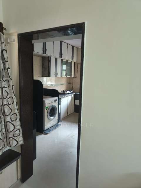 2 BHK Flat In Marve Manor Chs For Sale  In Malad West