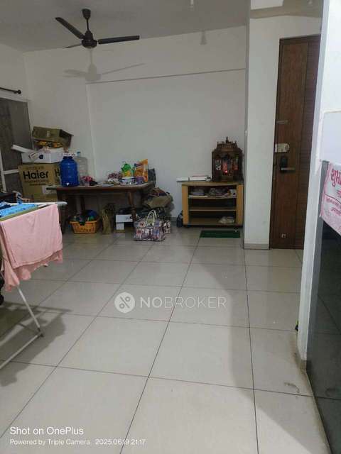 Single Room for Female In 2 BHK  In Tcg The Crown Greens Phase 2 In Hinjawadi