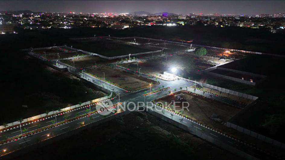 Plot For Sale  In G Square Meadows In Perumbakkam