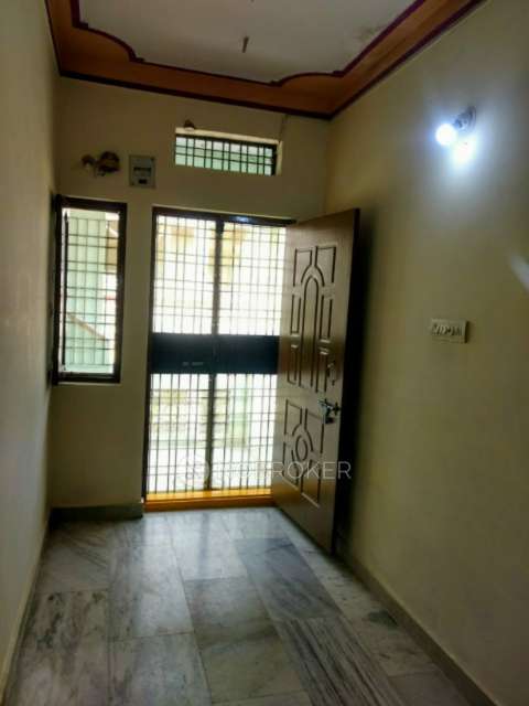 2 BHK House for Rent  In Huda Colony (bachelors- 2) Or ( Family 2 - No Kids Allowed)