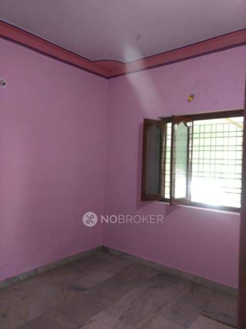 2 BHK House for Rent  In Huda Colony (bachelors- 2) Or ( Family 2 - No Kids Allowed)
