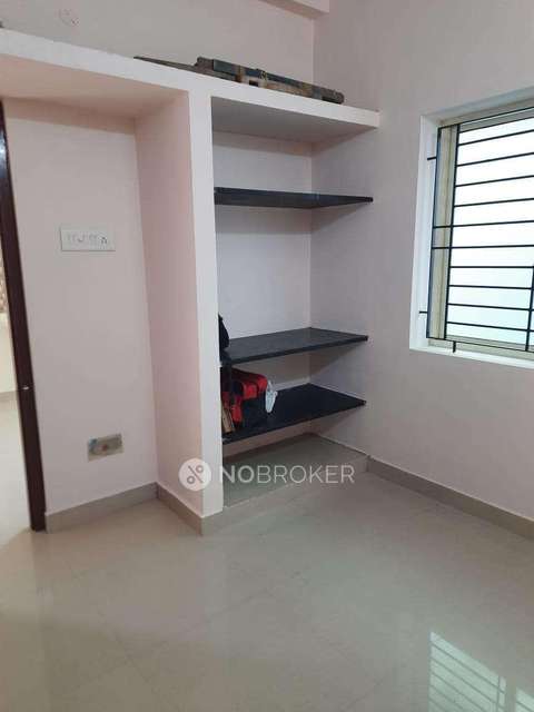 2 BHK Flat In Repute Owe For Sale  In Annanur