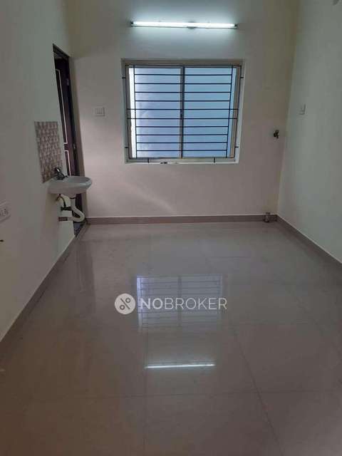 2 BHK Flat In Repute Owe For Sale  In Annanur