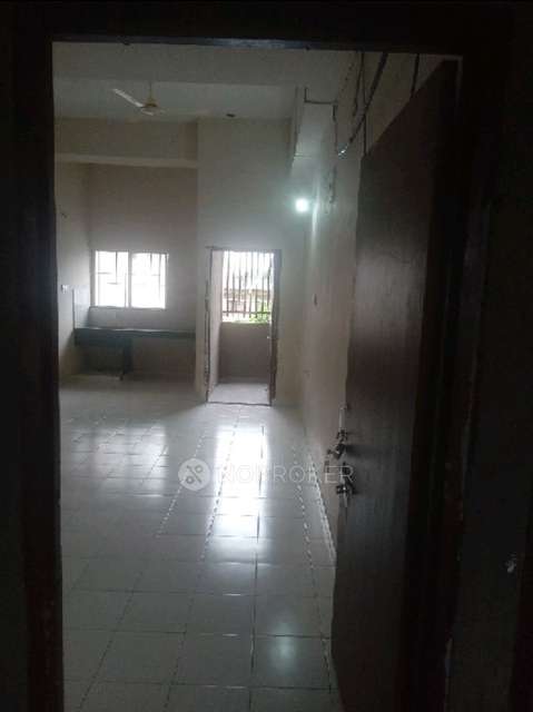 1 RK Flat In For Home Or Office In Hirabaug Business Center 9822h 367322 In Slum Redevelopment Scheme, No For Single Ladies for Rent  In Hirabaug Business Center
