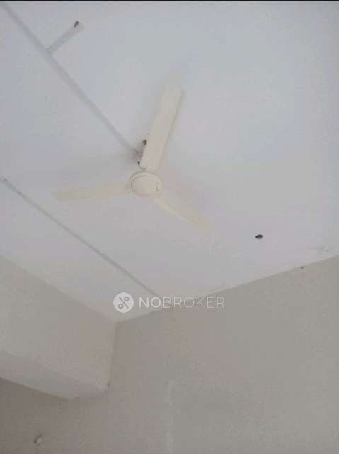 1 RK Flat In For Home Or Office In Hirabaug Business Center 9822h 367322 In Slum Redevelopment Scheme, No For Single Ladies for Rent  In Hirabaug Business Center