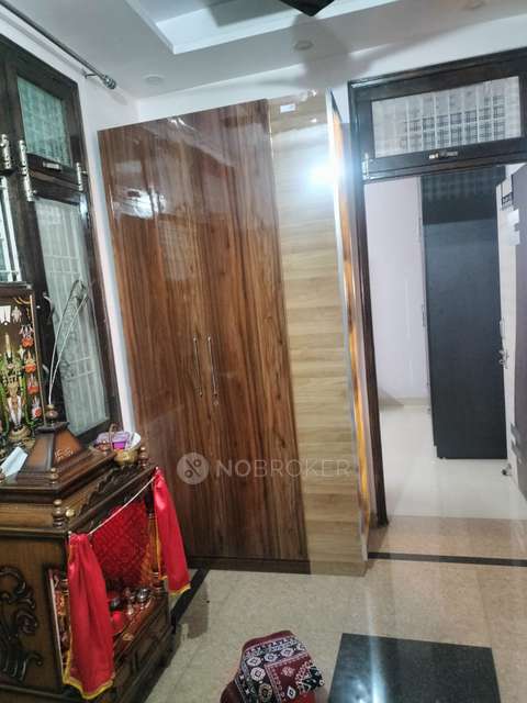 4 BHK Flat For Sale  In Shastri Nagar