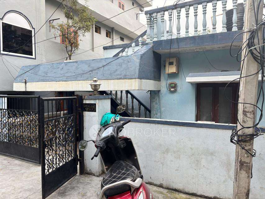 1 RK House for Rent  In S.l.n. Digital Studio