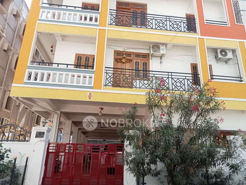 2 BHK Flat for Rent  In Serilingampalle 