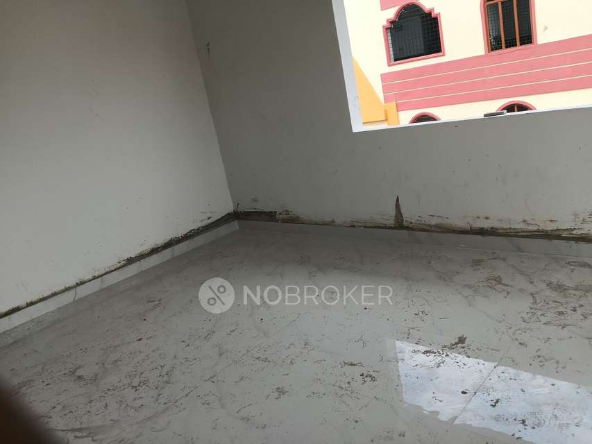 3 BHK Flat In R K Construction For Sale  In Borabanda