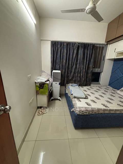 2 BHK Flat In Amanora Neo Towers for Rent  In Amanora Neo Towers