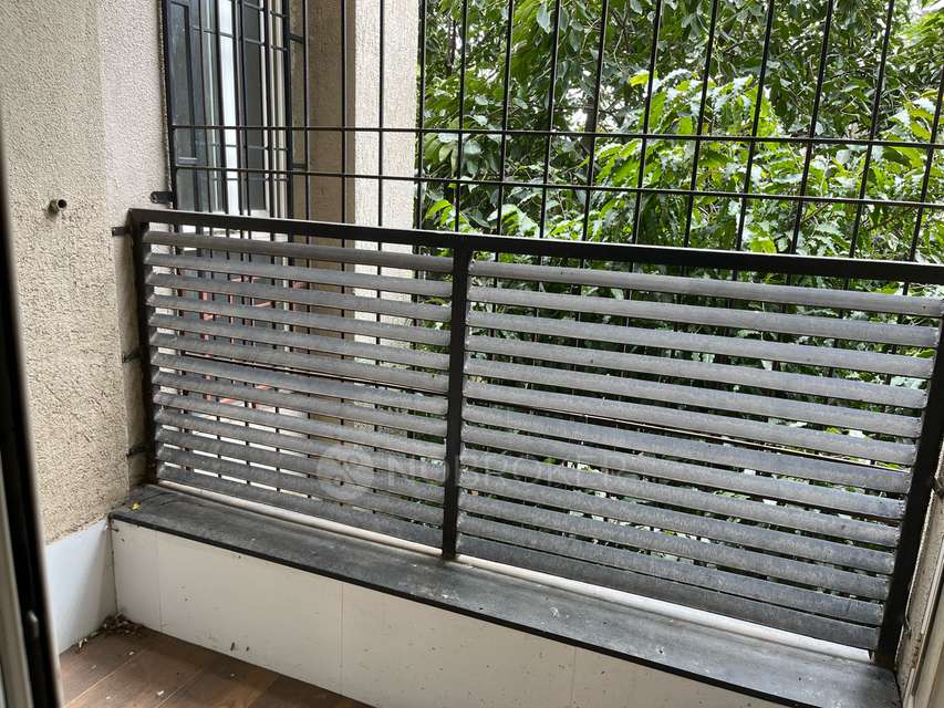 3 BHK Flat For Sale  In Aundh Road