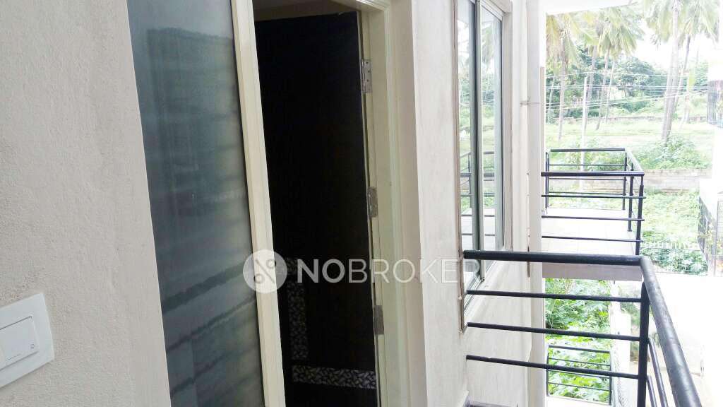 3 BHK Flat In Sk Lakeview Apartment For Sale  In Thanisandra