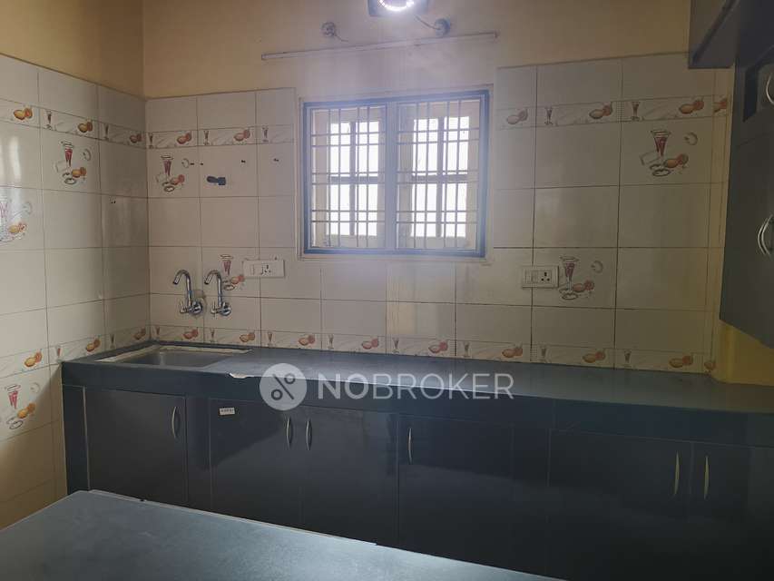 3 BHK Flat In Lakshmi Residency  For Sale  In Miyapur