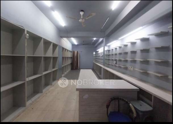 Shop in Ashok Vihar, Delhi for sale 