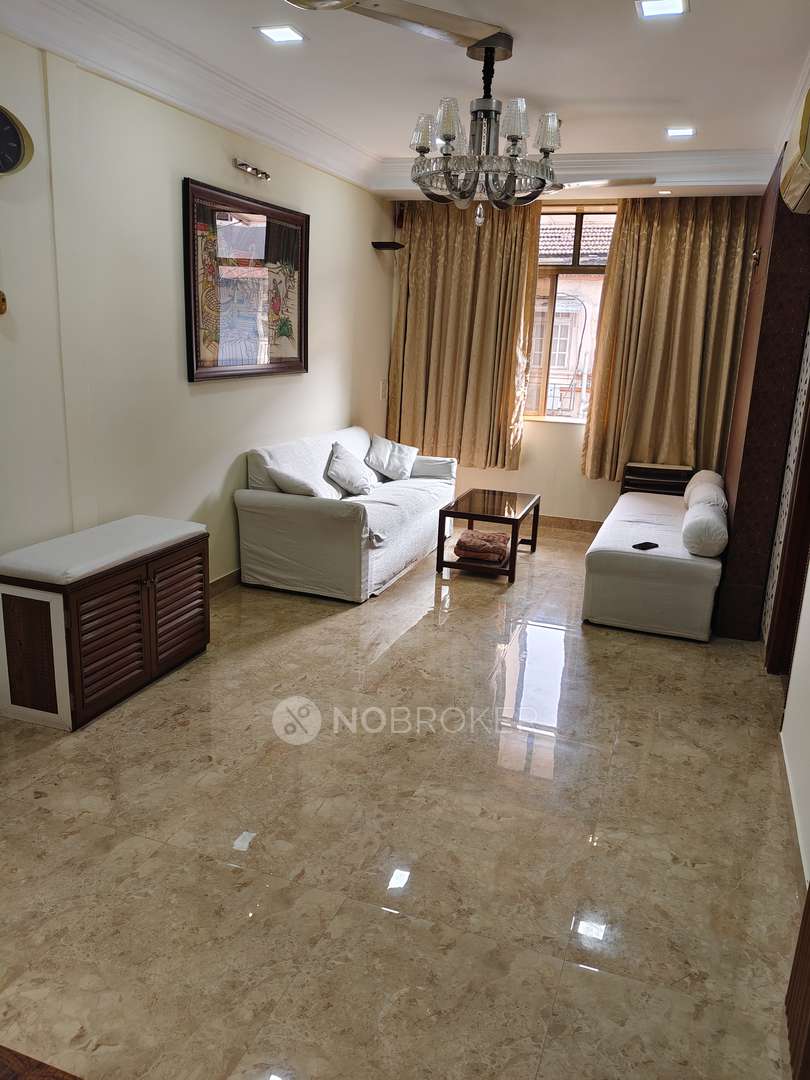 2 BHK Flat In Standlone Building for Rent  In Masjid Bandar