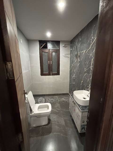 3 BHK Flat In Royalgreen  For Sale  In Bhatti Kalan