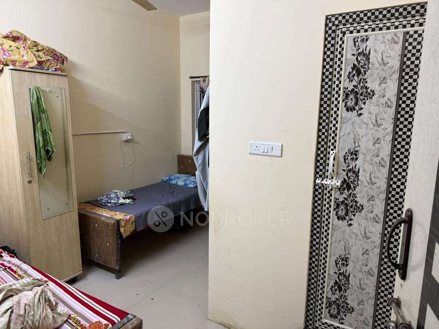 PG for Girls in Kasturi Nagar