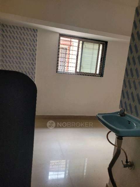 1 RK Flat In Ganesh Bulding for Rent  In Kalepadal, Shiv Nagar, Hadapsar