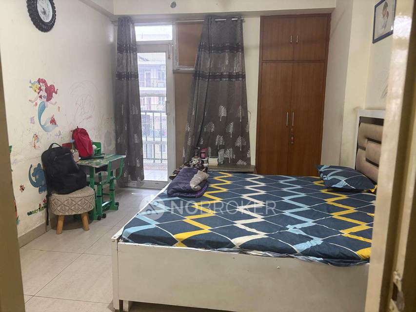 2 BHK Flat In Gaur Valerio, Indirapuram for Rent  In Indirapuram