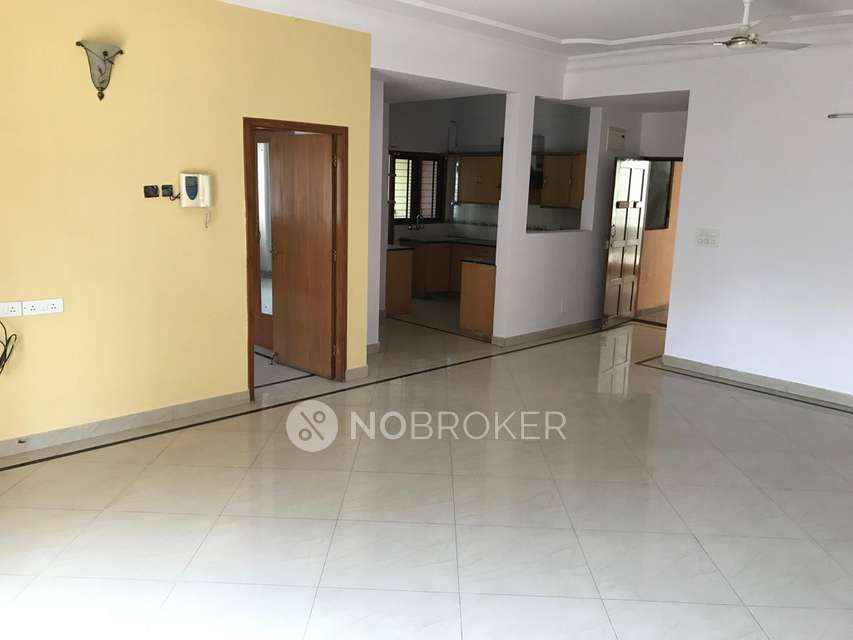 3 BHK Flat In Yashila Apartment For Sale  In Koramangala