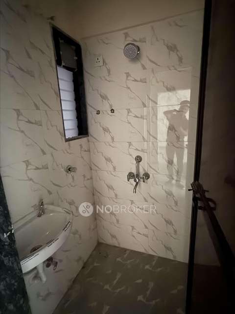 1 BHK Flat In Mankameshwar Co Operative Housing Society Ltd. For Sale  In Kandivali East