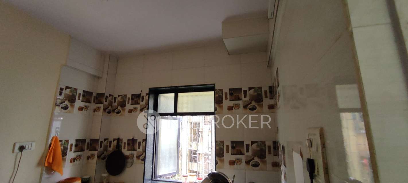 1 RK Flat In Naupada For Sale  In Thane West