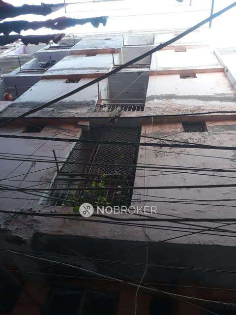 1 BHK Flat In Na For Sale  In Sagarpur, Near Gandhi Market