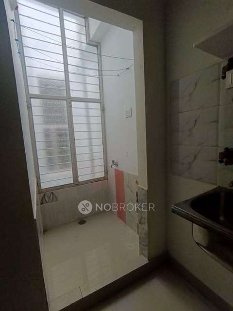 Shop in Toli Chowki, Hyderabad for sale 