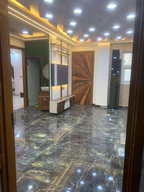 3 BHK Flat In Standalone Building  For Sale  In Uttam Nagar