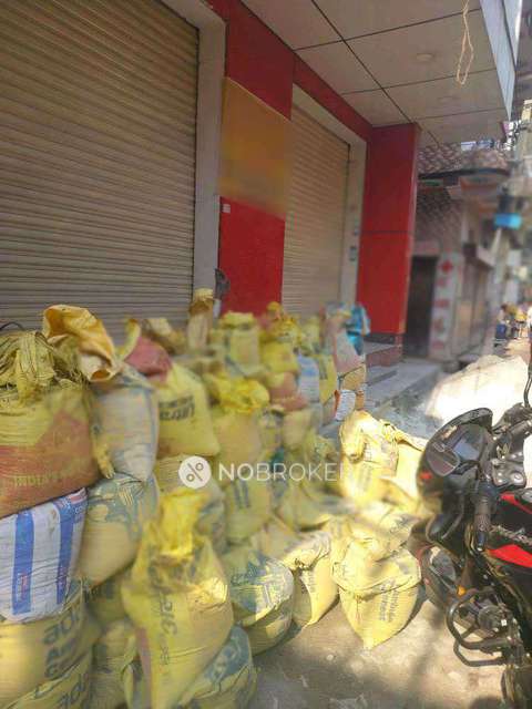 4+ BHK Flat In Standlone Building For Sale  In Bahlolpur