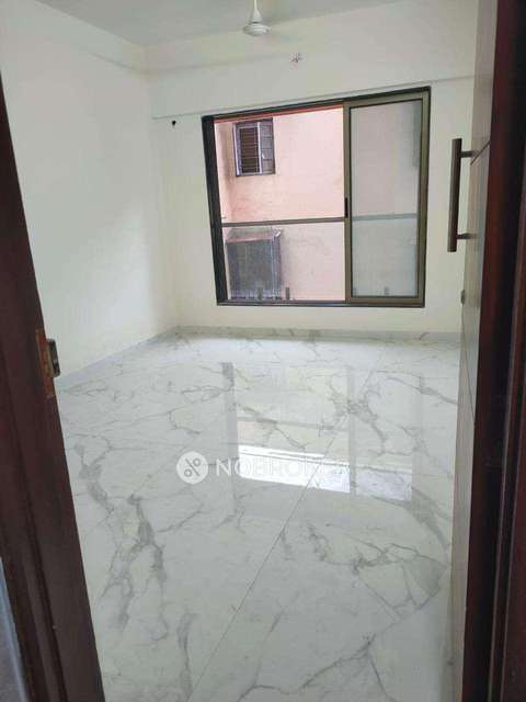 2 BHK Flat In Om Yogeshwar Building For Sale  In Goregaon West