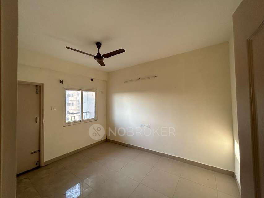 3 BHK Flat In Navin's Whiteberry For Sale  In Moolakadai