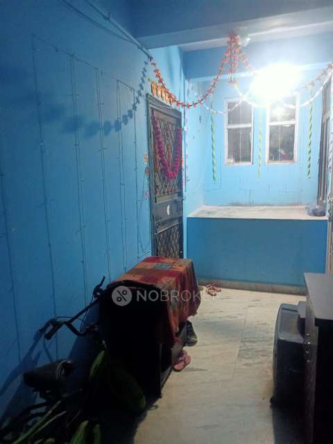 2 BHK Flat In Keshav Puram For Sale  In Aya Nagar