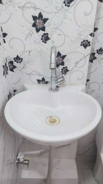 PG for Girls in Om Nagar