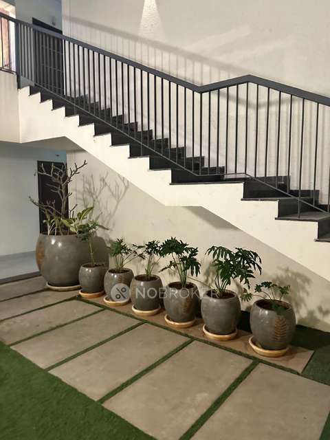 2 BHK Flat In Navins Hanging Garden for Rent  In Valasaravakkam